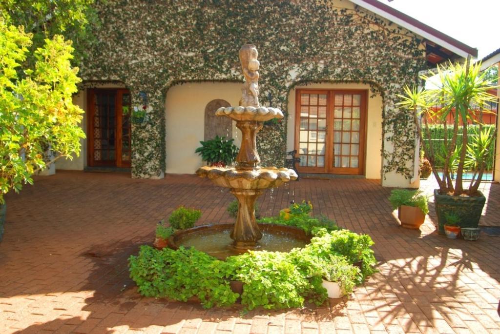 Bezuidenhout Guest House Malalane Εξωτερικό φωτογραφία